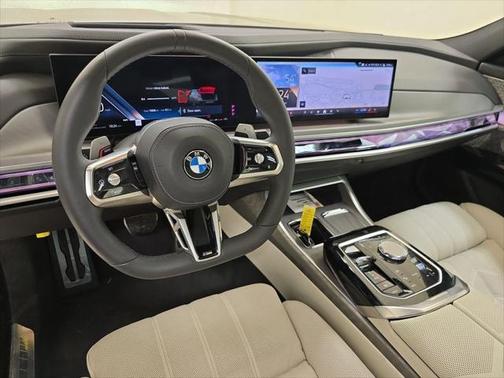 2023 BMW 740 i