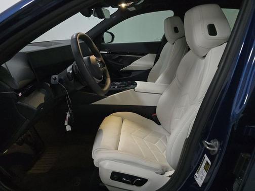 2024 BMW 530 i