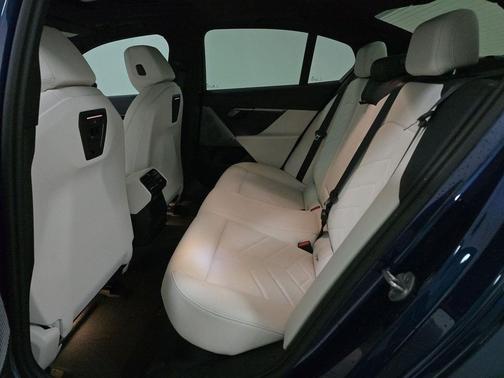 2024 BMW 530 i