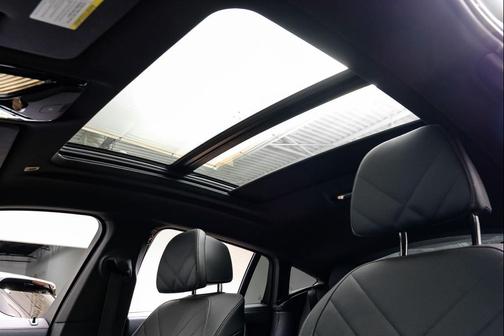 2025 BMW X6 xDrive40i