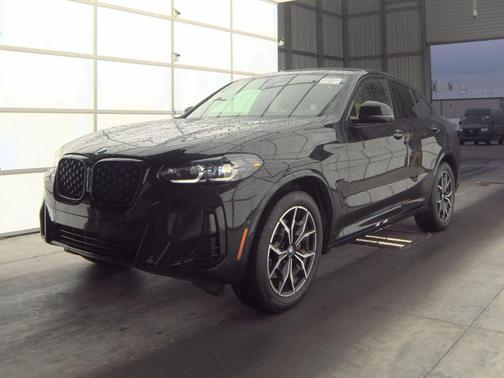 2024 BMW X4 xDrive30i