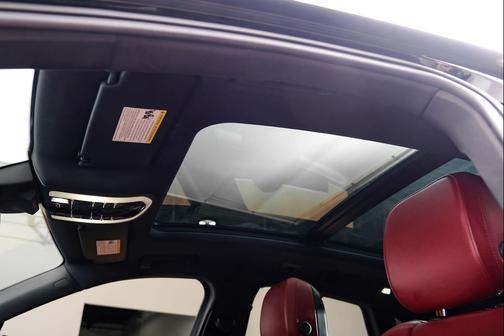 Black 2022 Porsche Macan Macan