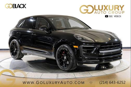 Black 2022 Porsche Macan Macan