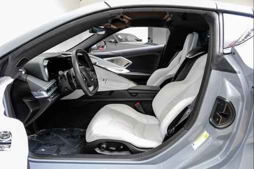 2024 Chevrolet Corvette Stingray w/2LT