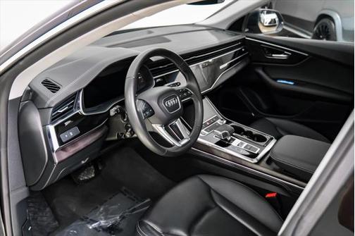 2023 Audi Q8 55 Premium Plus