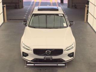 2024 Volvo S60 B5 Core Dark Theme