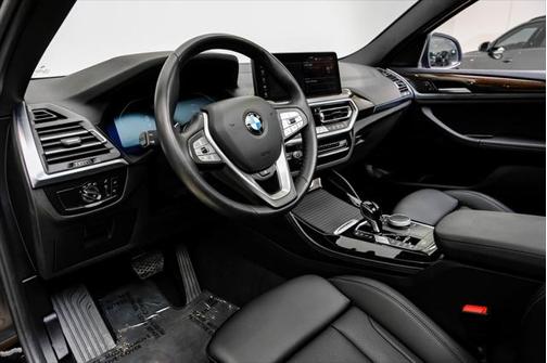 2024 BMW X4 xDrive30i