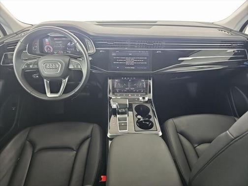 2023 Audi Q7 45 Premium