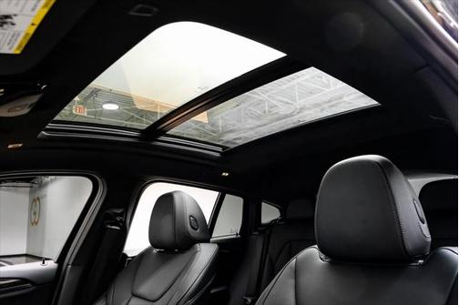 2024 BMW X4 xDrive30i