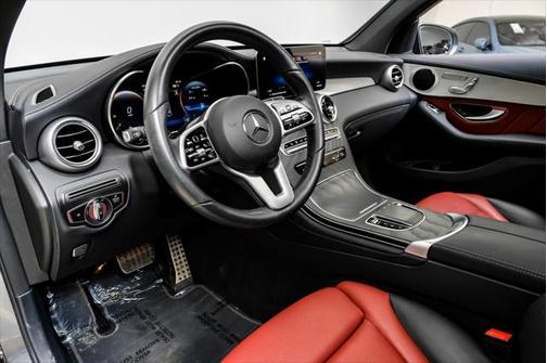 2022 Mercedes-Benz GLC 300 4MATIC Coupe