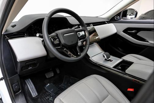 2025 Land Rover Range Rover Evoque Core S