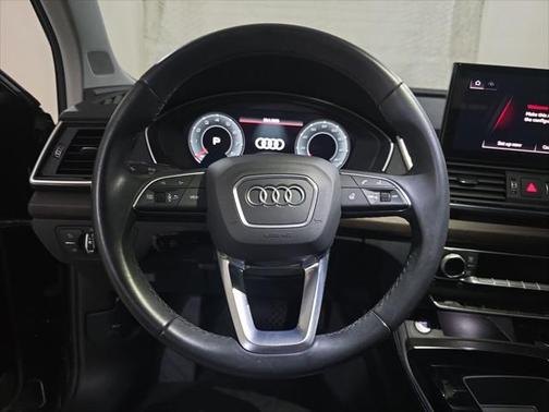 2022 Audi Q5 40 Premium Plus