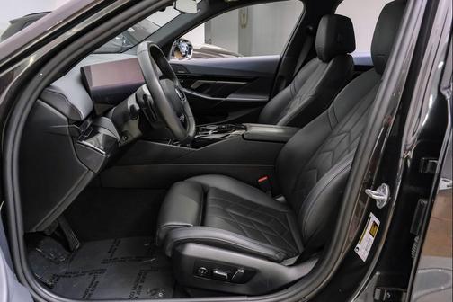 Dark Graphite 2025 BMW 530 530i