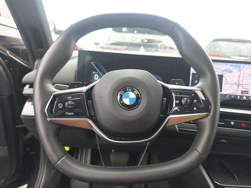 Dark Graphite 2025 BMW 530 530i