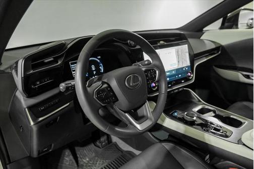 2023 Lexus RZ 450e Luxury