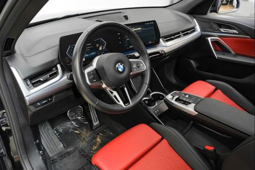 Black Sapphire Metallic 2025 BMW X2 xDrive28i