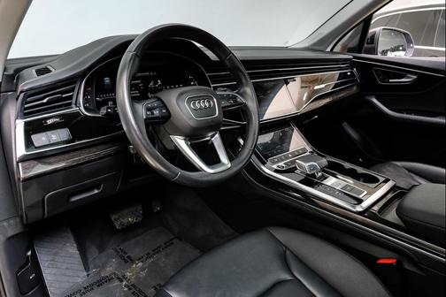 2023 Audi Q7 55 Premium Plus