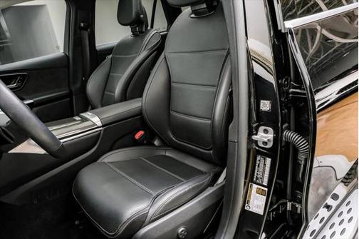 2023 Mercedes-Benz GLC 300 4MATIC