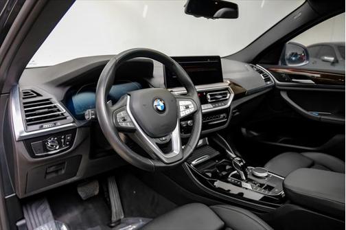 2024 BMW X4 xDrive30i