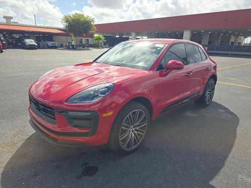 2024 Porsche Macan T