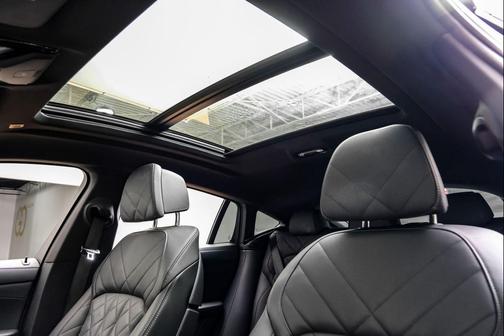 2025 BMW X6 xDrive40i