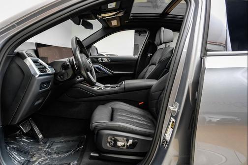 2025 BMW X6 xDrive40i