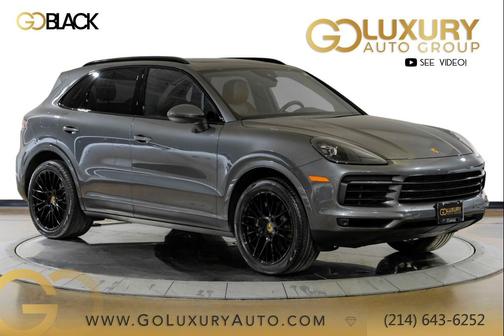 Gray 2023 Porsche Cayenne Platinum Edition
