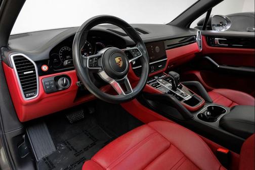 Gray 2023 Porsche Cayenne Platinum Edition