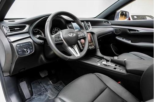 2023 INFINITI QX55 LUXE