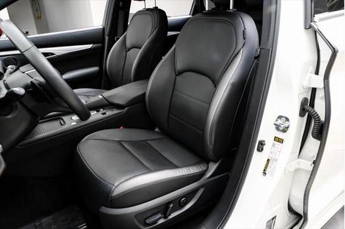 2023 INFINITI QX55 LUXE