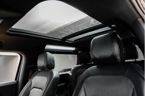 2023 Land Rover Defender 90 X-Dynamic SE