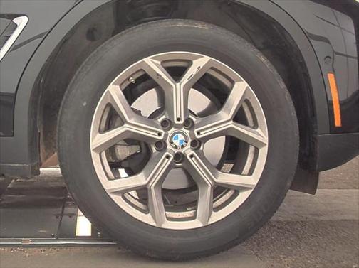 2024 BMW X4 xDrive30i