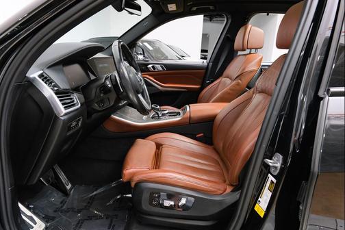 Black Sapphire Metallic 2023 BMW X5 sDrive40i