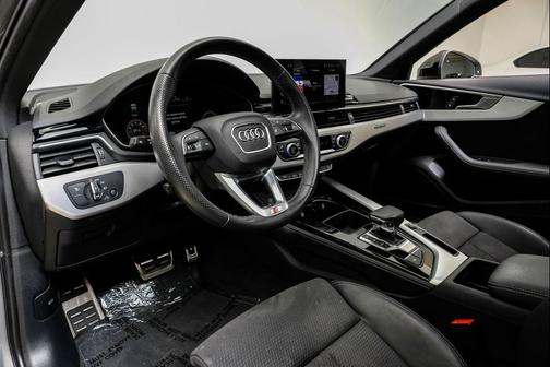 2023 Audi A4 45 S line Premium Plus