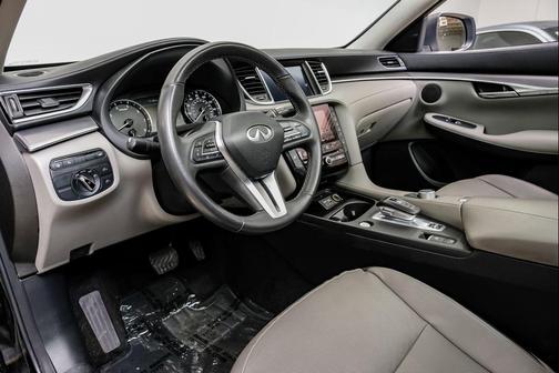 2023 INFINITI QX50 LUXE