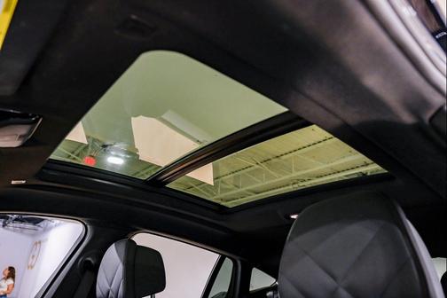 2025 BMW X6 xDrive40i