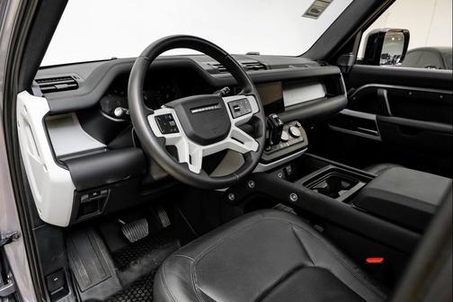 2024 Land Rover Defender 110 P400 S