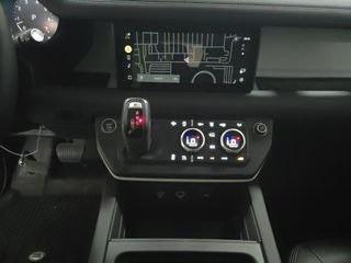 2024 Land Rover Defender 110 P400 S
