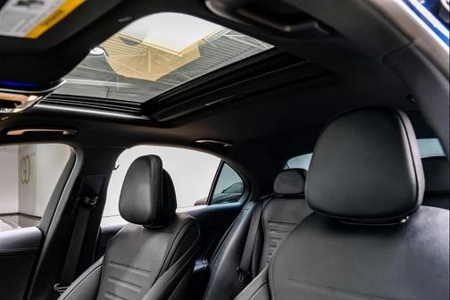 2023 Mercedes-Benz AMG C 43 4MATIC