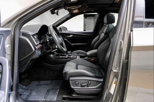 2023 Audi Q5 45 S line Premium Plus