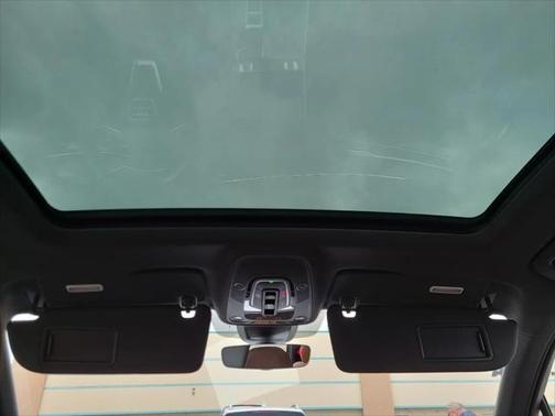 2022 Audi Q7 45 Premium Plus