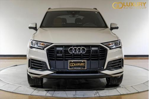 2022 Audi Q7 45 Premium Plus