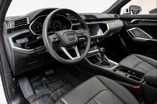 2024 Audi Q3 45 S line Premium Plus