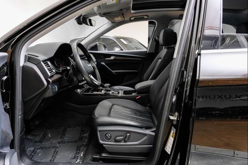 2023 Audi Q5 45 S line Premium