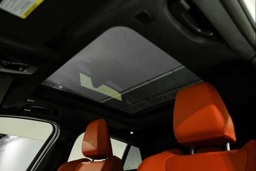 Alpine White 2025 BMW X2 xDrive28i