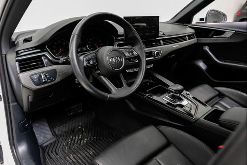 2023 Audi A4 45 S line Premium
