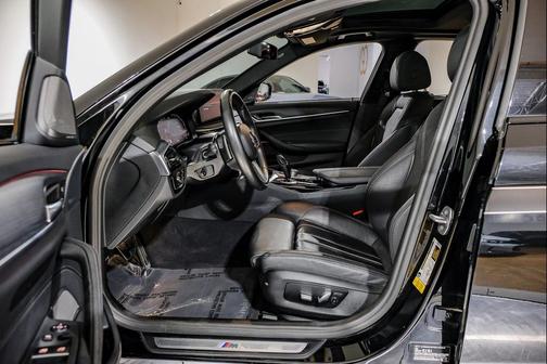 2022 BMW 530 i