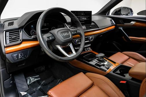 2023 Audi Q5 45 S line Premium Plus