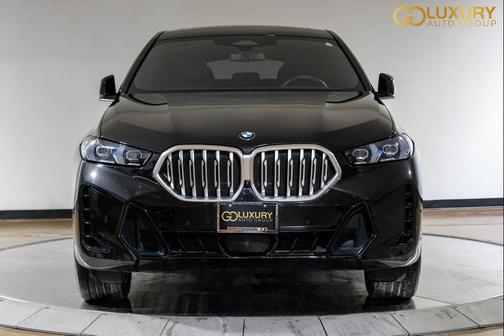 2025 BMW X6 xDrive40i