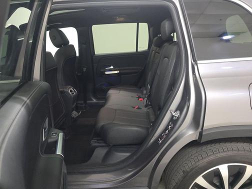 2023 Mercedes-Benz GLB 250 Base